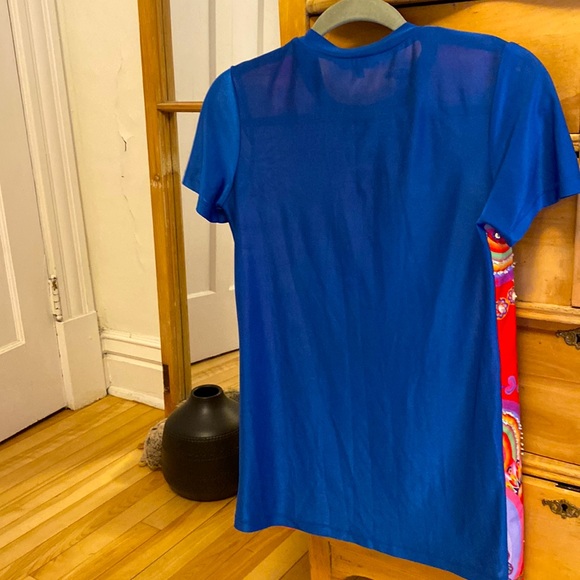 Teeshirt - Picture 2 of 2